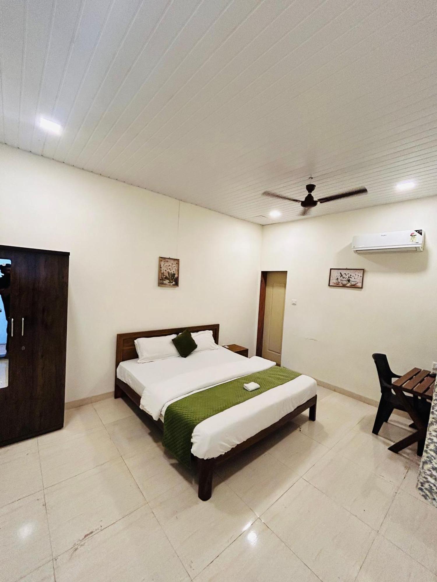Villa Wistaria- Luxury 7Bhk Villa With Private Pool 알리바그 외부 사진