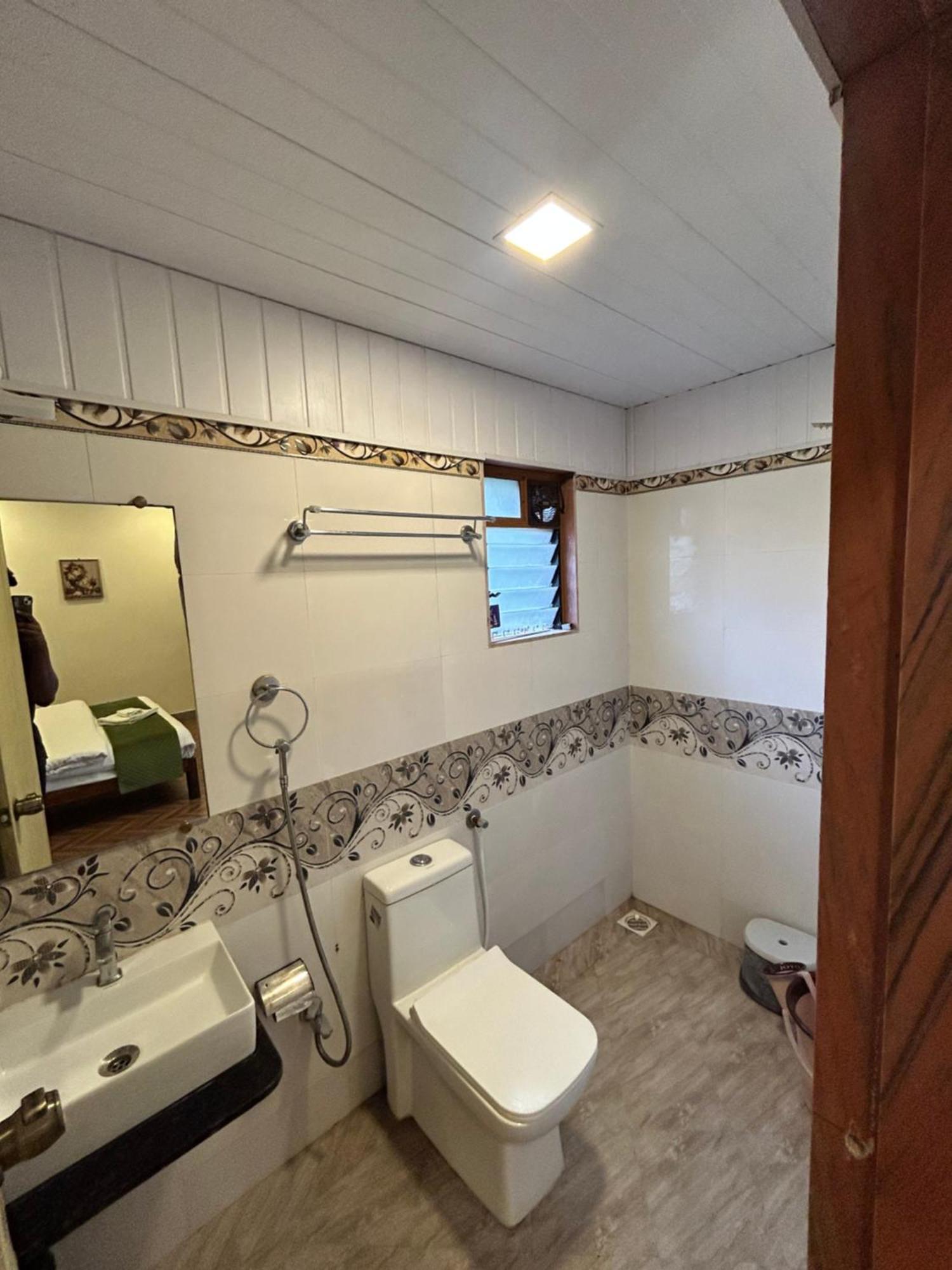 Villa Wistaria- Luxury 7Bhk Villa With Private Pool 알리바그 외부 사진